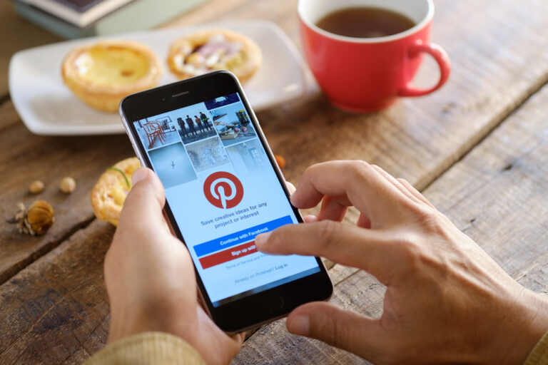 How Online Entrepreneurs Use Pinterest to Generate Traffic and Sales
